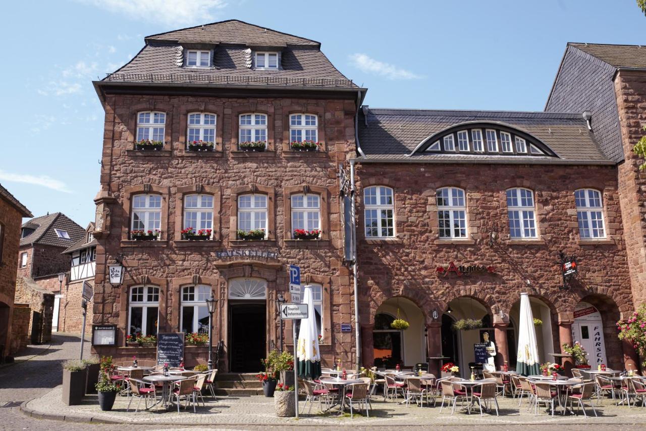 Hotel Ratskeller Nideggen Exteriér fotografie